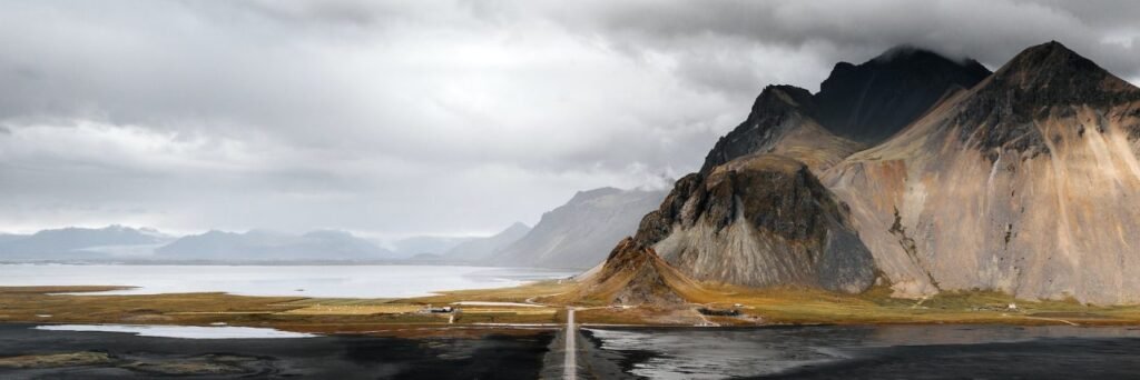 How EVs Are Shaping the Future of Urban Commutes How EVs Are Shaping the Future of Urban Commutes